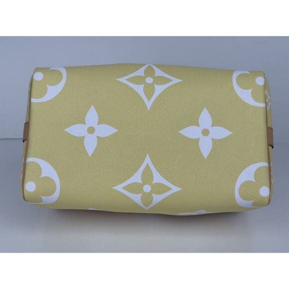 Louis Vuitton Monogram Giant By The Pool Speedy Bandouliere 25 Light Pink C-6 - Picture 7 of 16